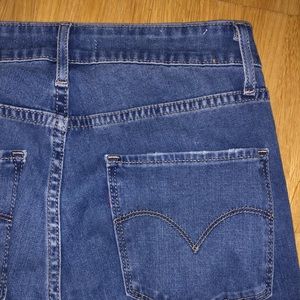 Levi’s 721 High Rise Skinny Jeans